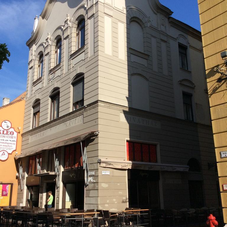 Szundi Szobak Beci Exterior foto